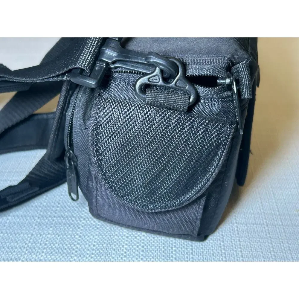 Lowepro Edit 110 Small Black Padded Camera/Camcorder Bag w/ Shoulder Strap
